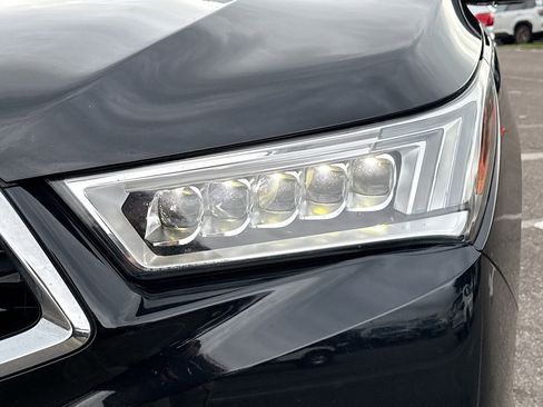 Used 2020 Acura MDX SH-AWD w/ Technology Package image 9