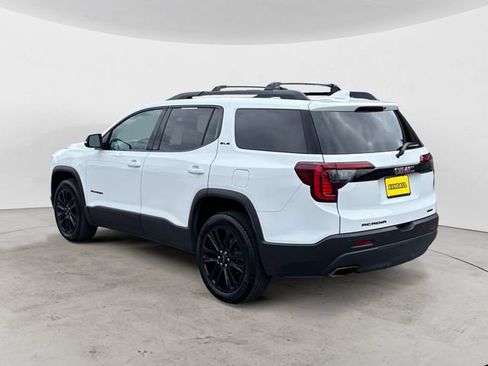 Used 2022 GMC Acadia SLE w/ GMC Pro Grade Package AWD/4WD image 3