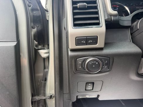 Used 2019 Ford F250 Lariat w/ Chrome Package AWD/4WD image 17