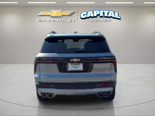 Used 2026 Chevrolet Traverse LT w/ Driver Confidence Package FWD image 9