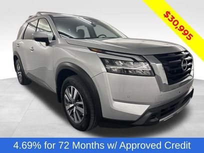 Used 2024 Nissan Pathfinder SL