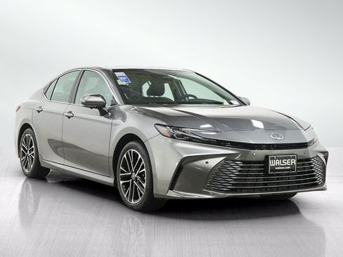 Used 2026 Toyota Camry XLE w/ Premium Plus Package AWD/4WD image 7