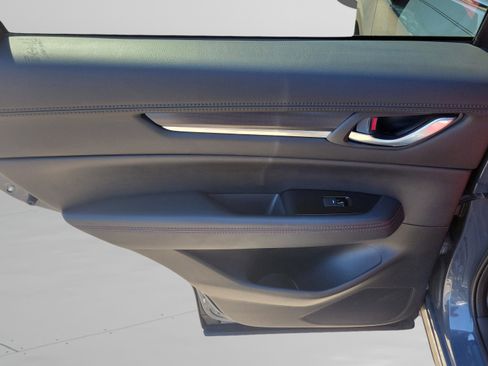 Used 2023 MAZDA CX-5 Carbon Edition image 9