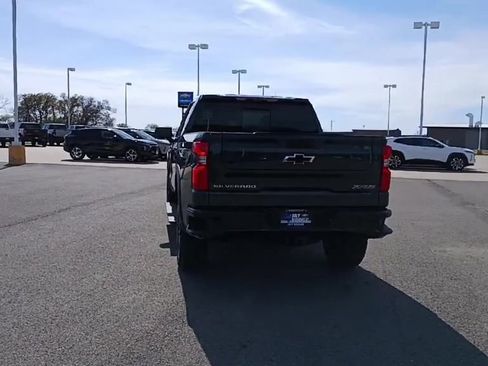 Certified 2026 Chevrolet Silverado 1500 ZR2 AWD/4WD image 7