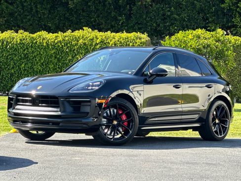 Certified 2026 Porsche Macan GTS AWD/4WD image 1