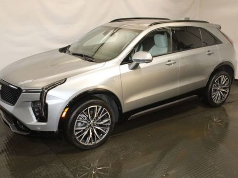 Certified 2025 Cadillac XT4 Sport image 2
