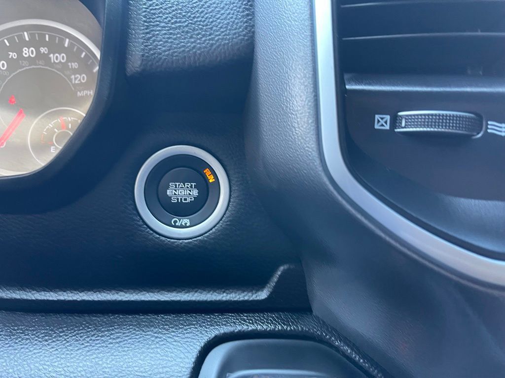 New 2026 RAM 1500 Big Horn AWD/4WD image 25