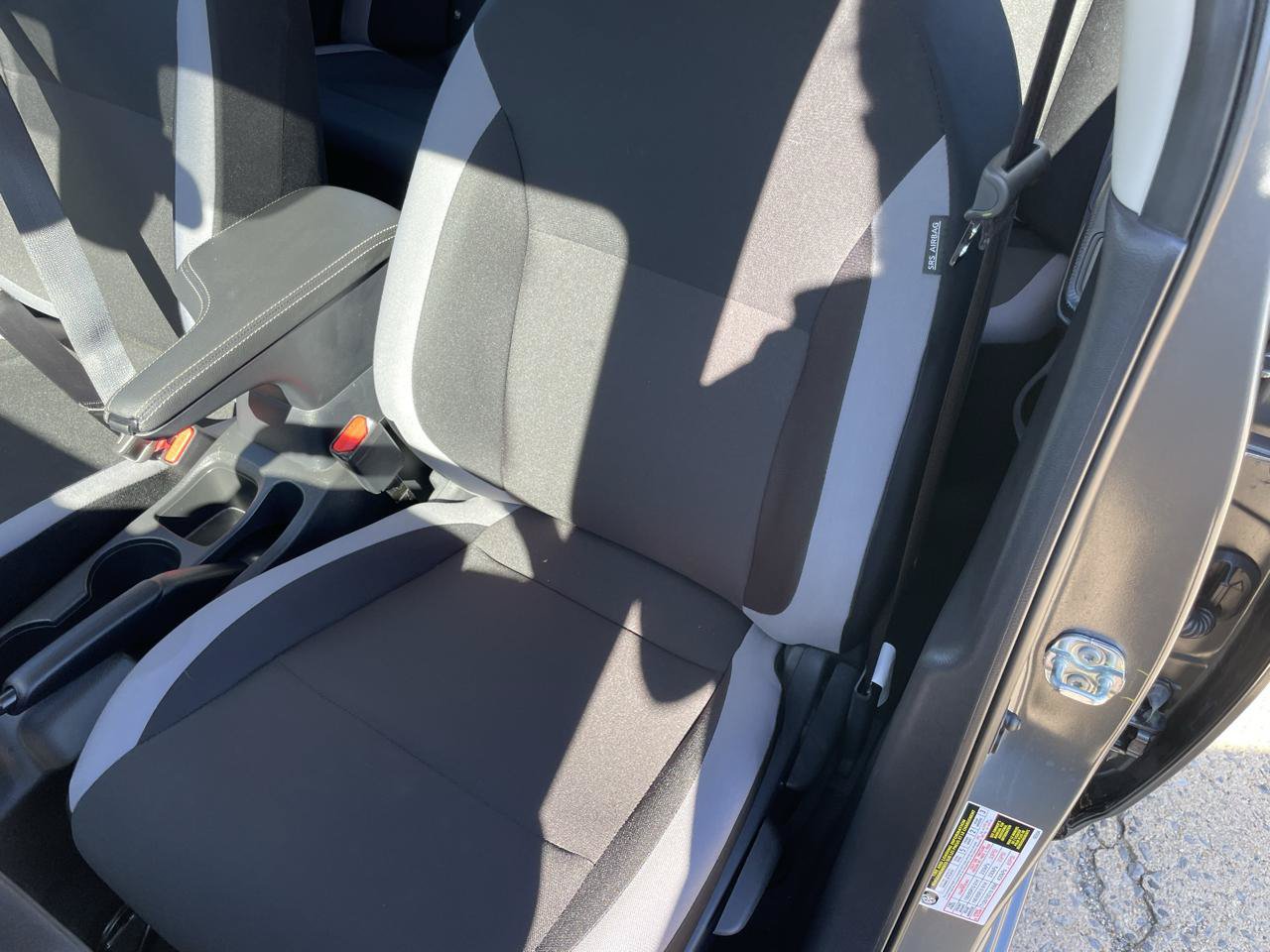 Used 2025 Nissan Versa S w/ Trunk Package FWD image 40
