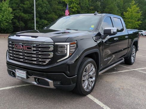 Used 2025 GMC Sierra 1500 Denali w/ Denali Reserve Package AWD/4WD image 8