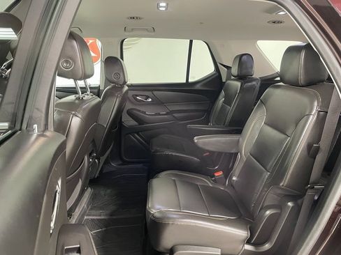 Used 2020 Chevrolet Traverse LT w/ Driver Confidence II Package image 20