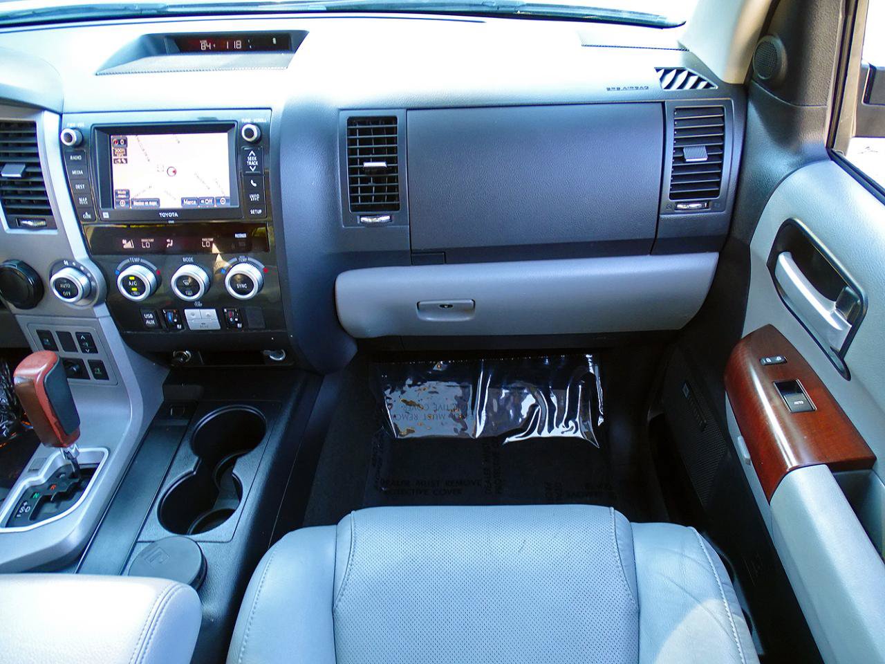 Used 2013 Toyota Sequoia Platinum RWD image 22