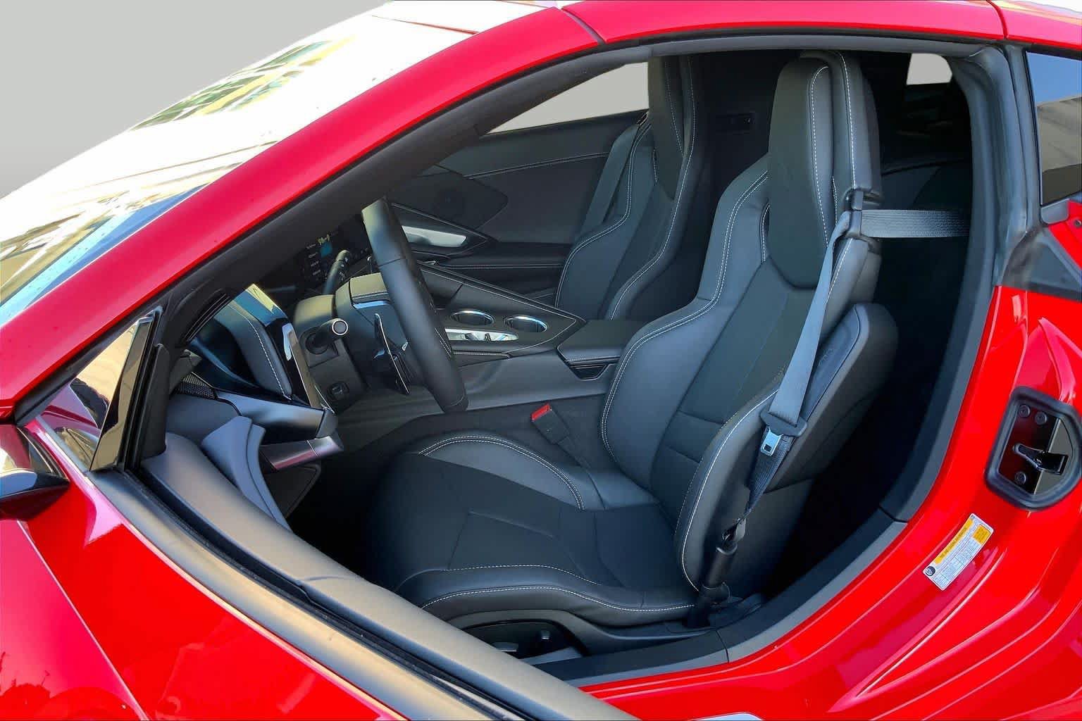 Used 2026 Chevrolet Corvette Stingray Coupe w/ 1LT RWD image 8