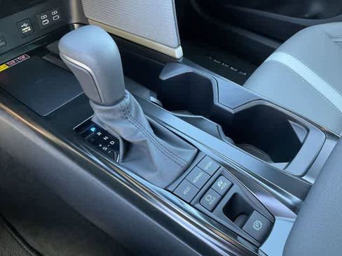 Used 2026 Toyota Camry SE w/ Convenience Package image 25