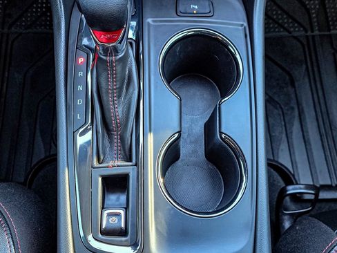 Certified 2024 Chevrolet Equinox RS w/ RS Leather Package image 25