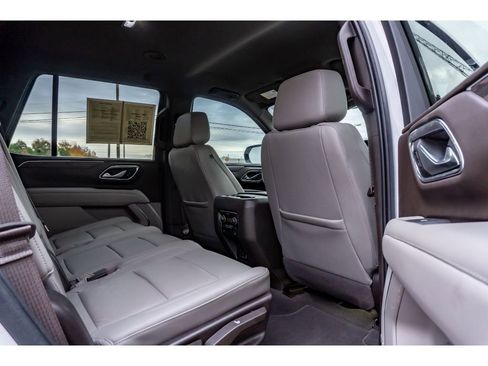 Used 2022 Chevrolet Tahoe LT w/ Luxury Package image 15