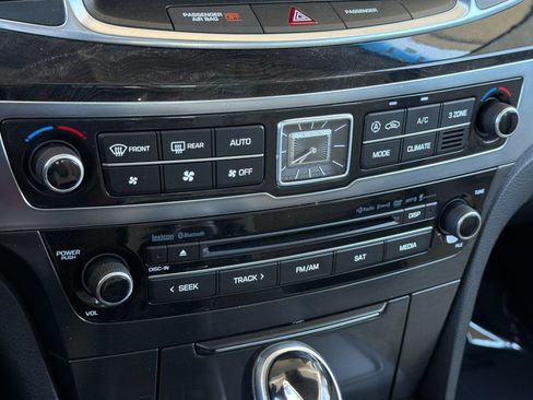 Used 2016 Hyundai Equus Signature RWD image 20