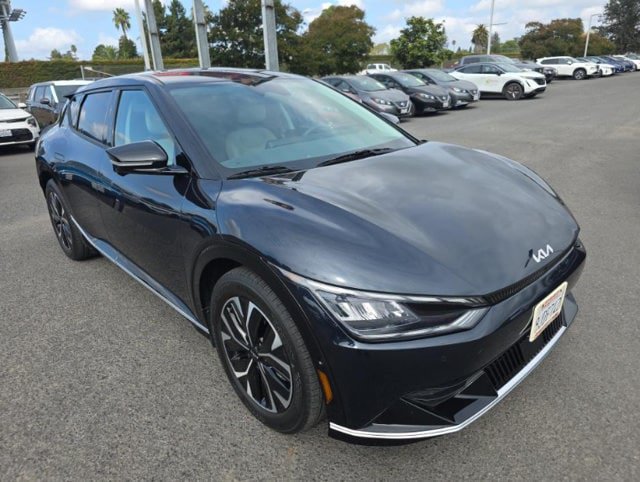 Used 2023 Kia EV6 Wind w/ Wind Technology Package AWD/4WD image 3
