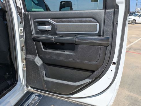 Used 2024 RAM 2500 Big Horn image 25
