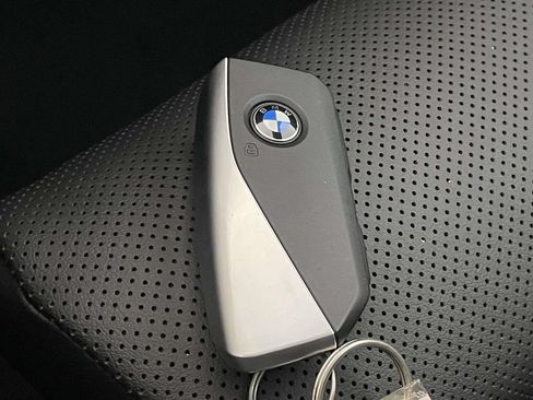 Used 2026 BMW X5 xDrive40i w/ Premium Package AWD/4WD image 37