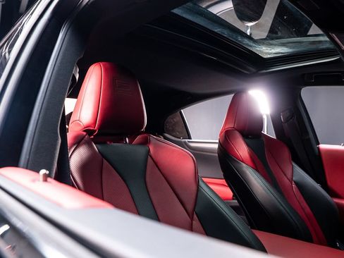Used 2024 Lexus ES 350 F Sport w/ Accessory Package (Z2) FWD image 39