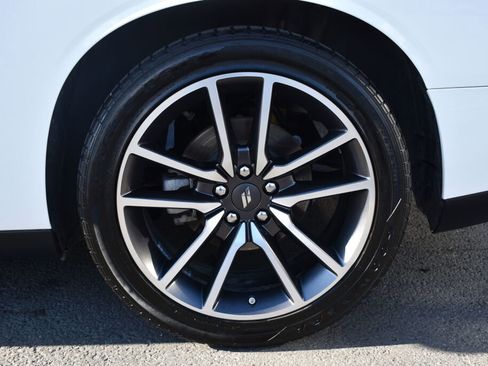 Used 2022 Dodge Challenger R/T image 7