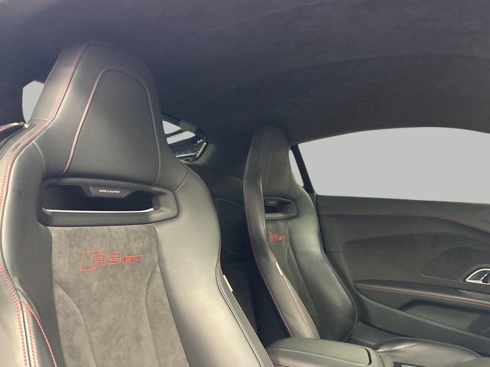 Used 2023 Audi R8 V10 GT RWD image 15