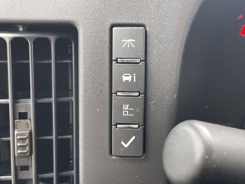 Used 2025 Chevrolet Express 2500 w/ Driver Convenience Package RWD image 19