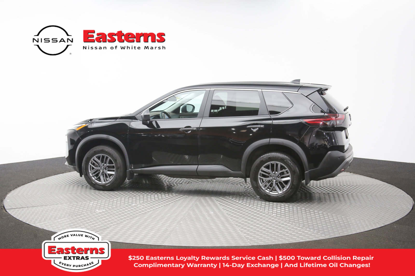 Used 2023 Nissan Rogue S AWD/4WD image 57