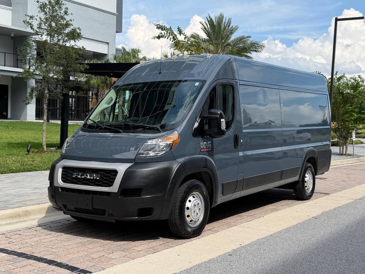 Used 2021 RAM ProMaster 3500 FWD image 2