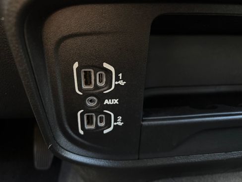 Used 2023 RAM 2500 Big Horn w/ Level 1 Equipment Group image 18