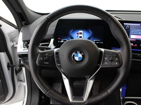 Used 2025 BMW X2 xDrive28i w/ Convenience Package AWD/4WD image 10