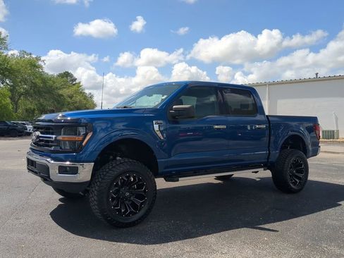 Used 2025 Ford F150 XLT w/ Equipment Group 301A Standard AWD/4WD image 8