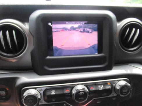 Used 2020 Jeep Gladiator Sport w/ Quick Order Package 24S AWD/4WD image 29