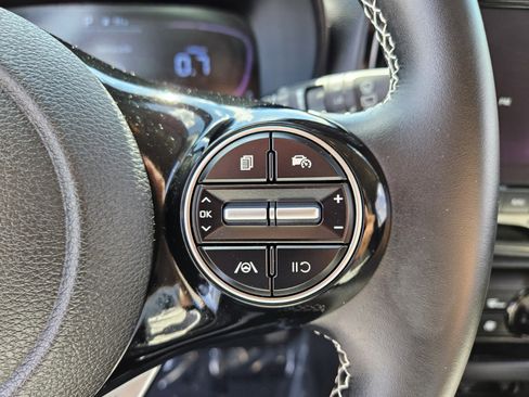 Used 2024 Kia Soul GT-Line FWD image 26