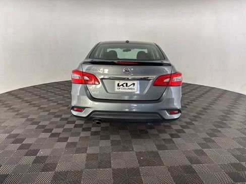 Used 2017 Nissan Sentra SR w/ SR Midnight Edition image 8