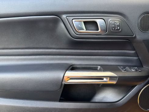 Used 2022 Ford Mustang GT Premium RWD image 11