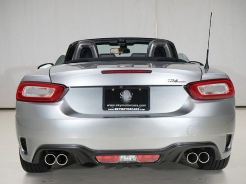 Used 2017 FIAT 124 Spider Abarth image 28