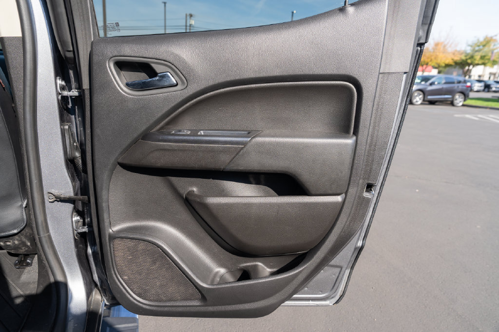 Used 2021 Chevrolet Colorado LT w/ Safety Package AWD/4WD image 29