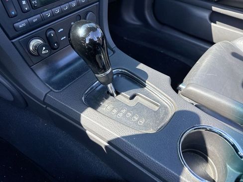 Used 2002 Ford Thunderbird image 13