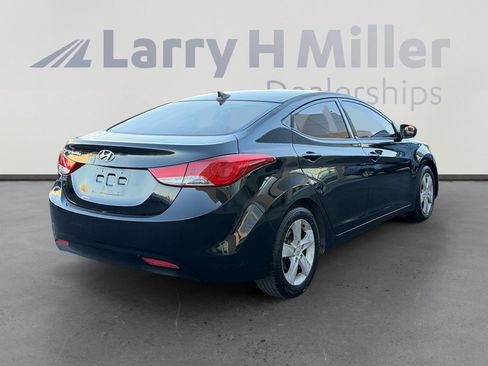 Used 2013 Hyundai Elantra GLS w/ Preferred Pkg image 5