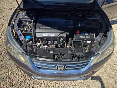 Used 2014 Honda Accord Touring image 16