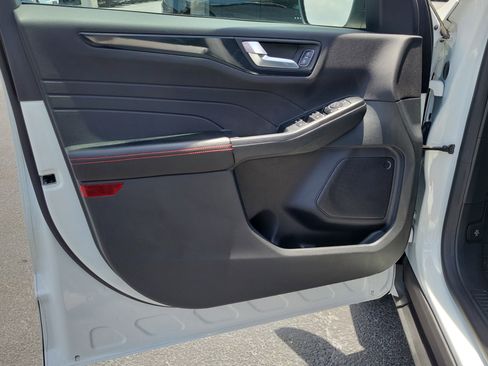 Used 2023 Ford Escape ST-Line w/ Tech Pack #1 FWD image 19