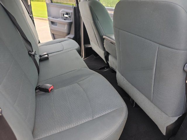 Used 2016 RAM 1500 Classic SLT RWD image 12