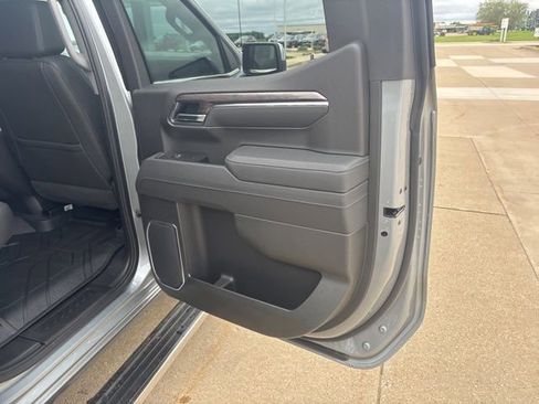 New 2026 Chevrolet Silverado 1500 LTZ w/ LTZ Premium Package AWD/4WD image 21