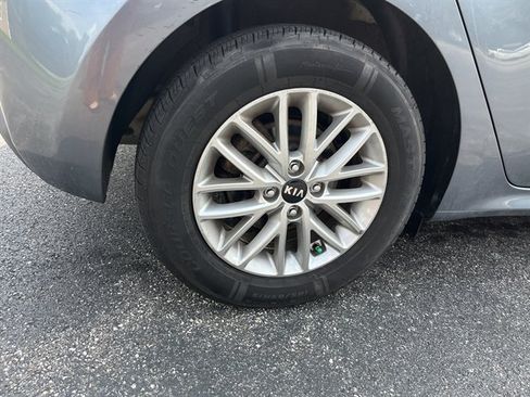 Used 2018 Kia Rio EX w/ EX Launch Edition FWD image 9