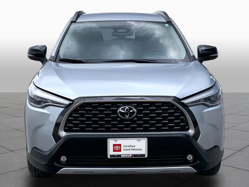 Certified 2025 Toyota Corolla Cross XLE AWD/4WD image 4