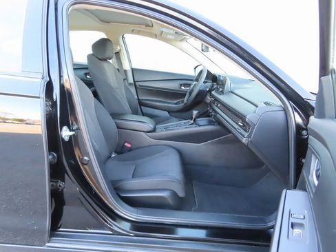 Used 2023 Honda Accord EX image 25