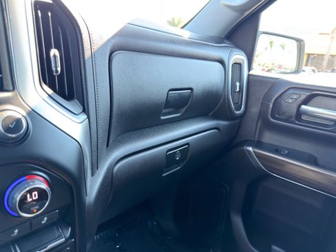 Used 2021 Chevrolet Silverado 1500 RST w/ Z71 Off-Road Package image 38