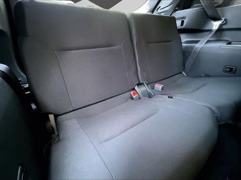 Used 2022 Mitsubishi Outlander ES AWD/4WD image 28