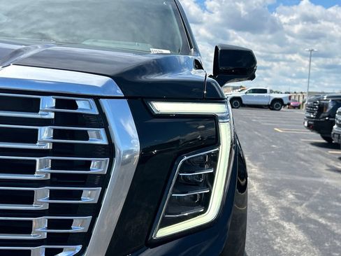 New 2026 GMC Yukon XL Denali w/ Advanced Technology Package AWD/4WD image 11